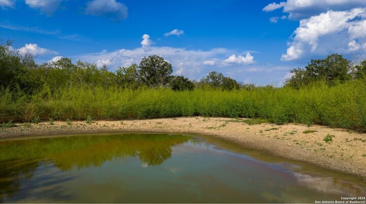 Property Photo: 916 County Road 421 TX 78959