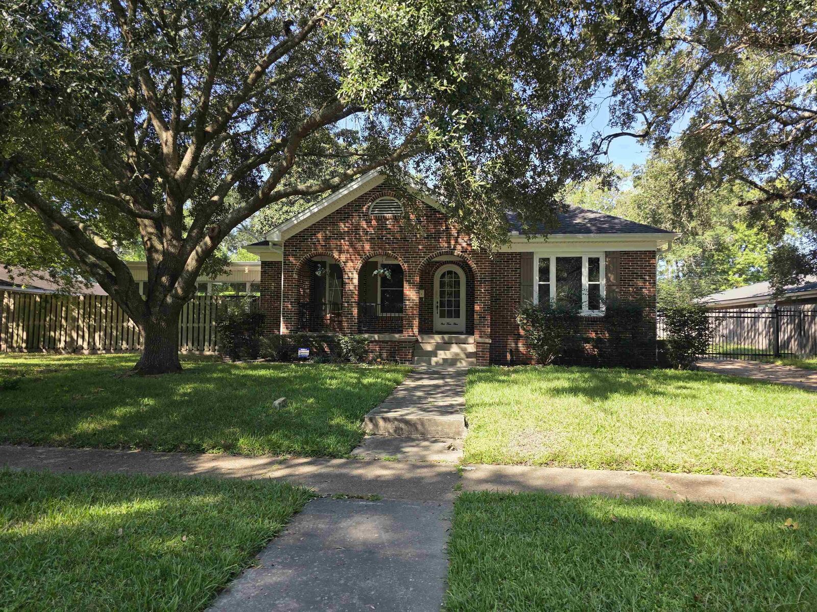 Property Photo: 145 Manor TX 77706