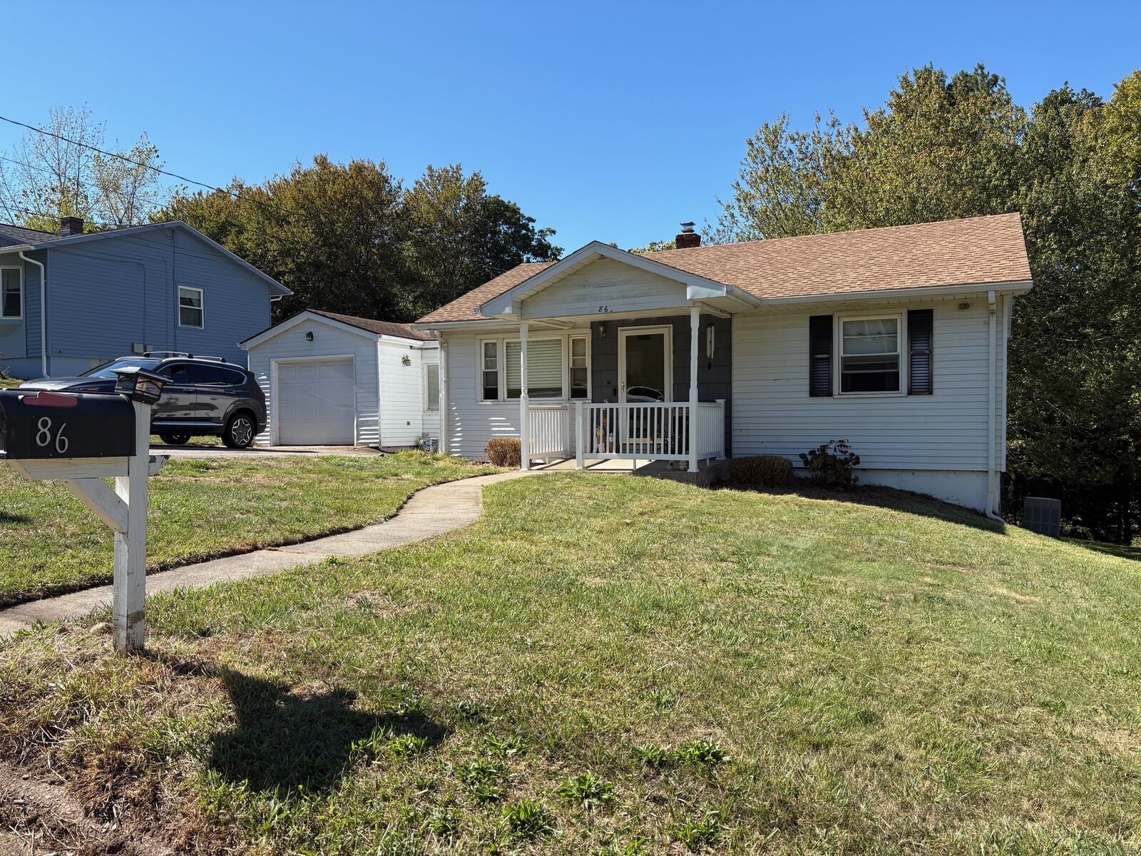 Property Photo:  86 Applewood Drive  CT 06450 