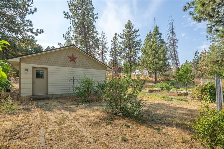 Property Photo: 2922 W 18th Ave WA 99224