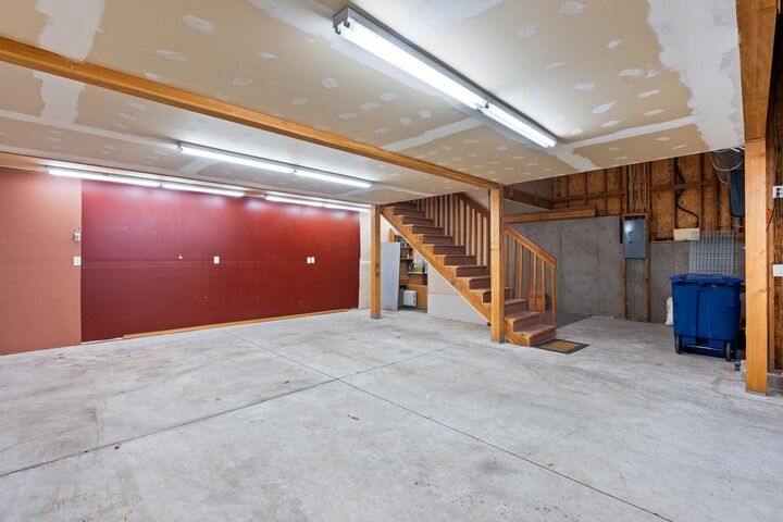 Property Photo:  1020 N Olson Hill Ct  WA 99022 