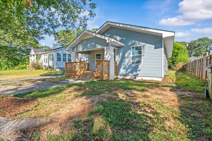 Property Photo:  99 Allen Avenue  SC 29303 