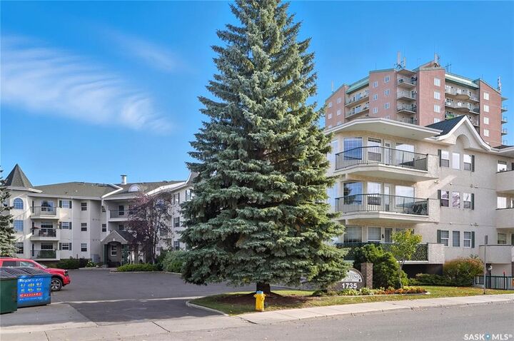 Property Photo:  1735 McKercher Drive 211  SK S7H 5N6 