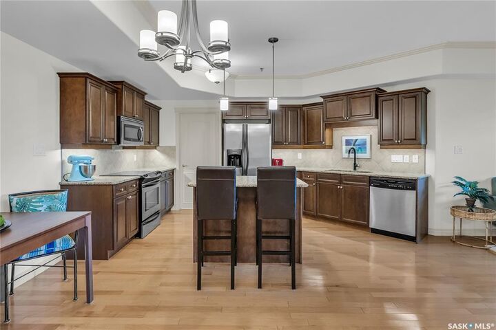 Property Photo:  623 Saskatchewan Crescent W 135  SK S7M 0A5 