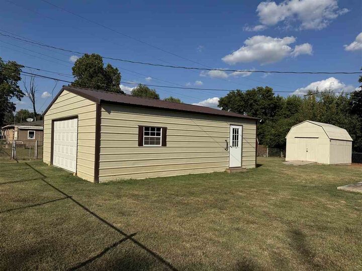 Property Photo: 1232 E 3rd Street OK 74023