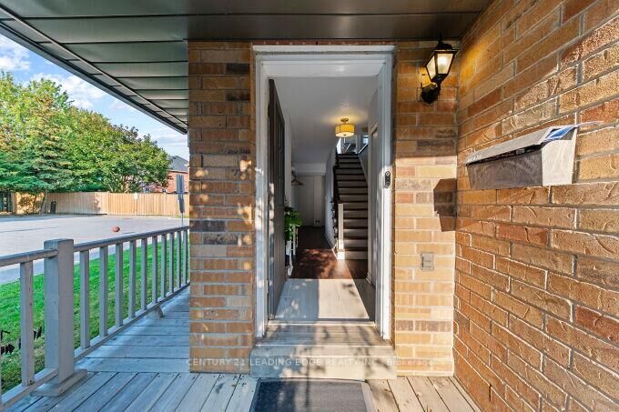 Photo de la propriété:  6400 Lawrence Avenue E 15  ON M1C 5C7 