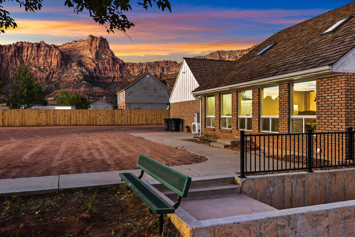 Property Photo:  765 N Juniper St  UT 84784 