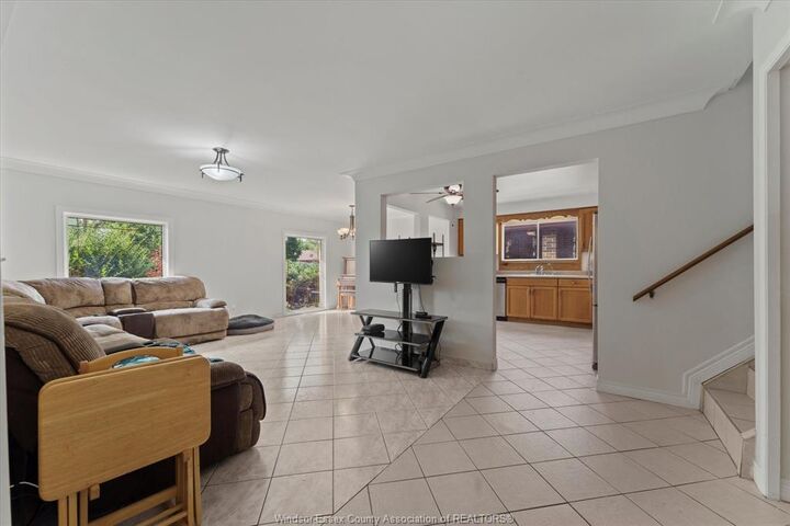 Photo de la propriété: 10540 Halstead Crescent ON N8R 2C4