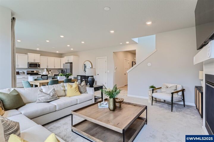 Property Photo: 31075 NW Yorkshire St OR 97133