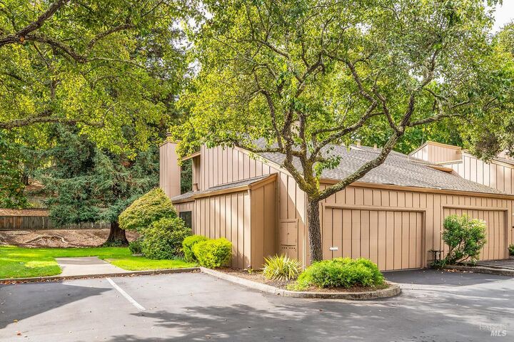 Property Photo:  16 California Condor Way  CA 94949 