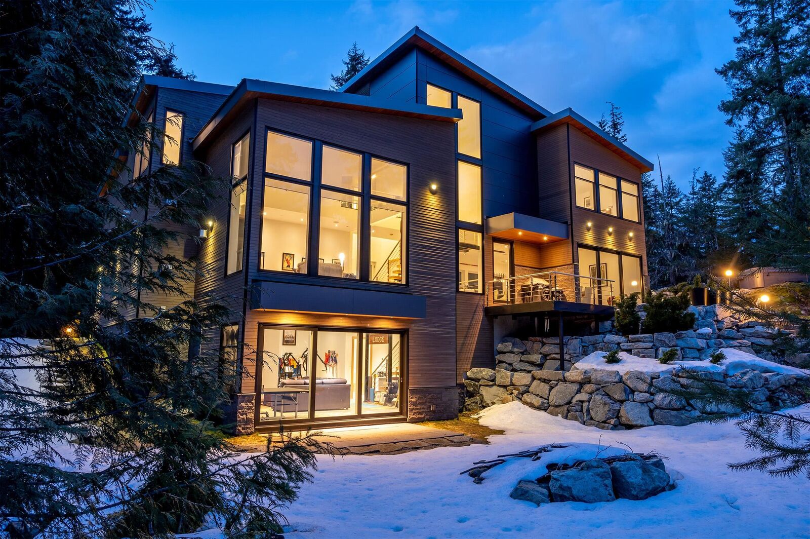 Property Photo: 5221 Jordan Lane BC V8E 1J5