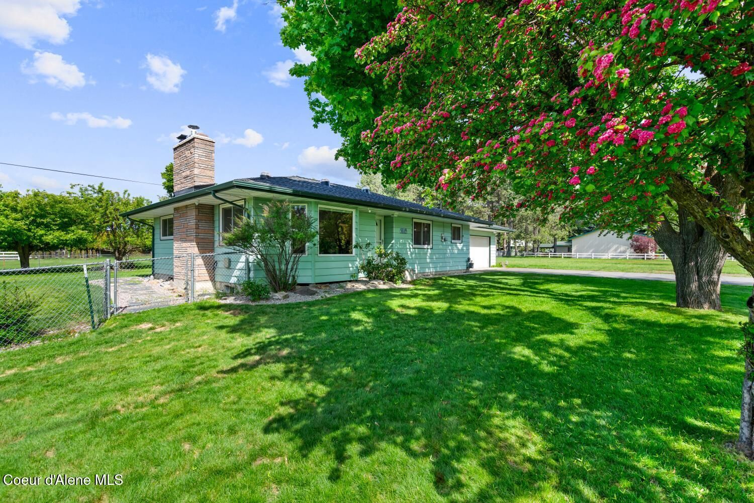 Property Photo: 7647 N 15th St ID 83815