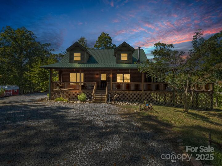 Property Photo: 242 Old Owl Lane NC 28139