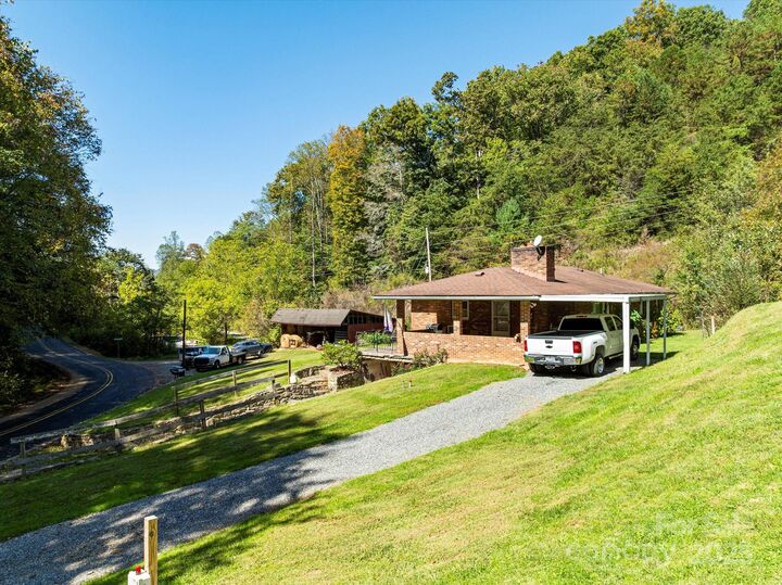 Property Photo:  1623 Ammons Branch Road  NC 28753 
