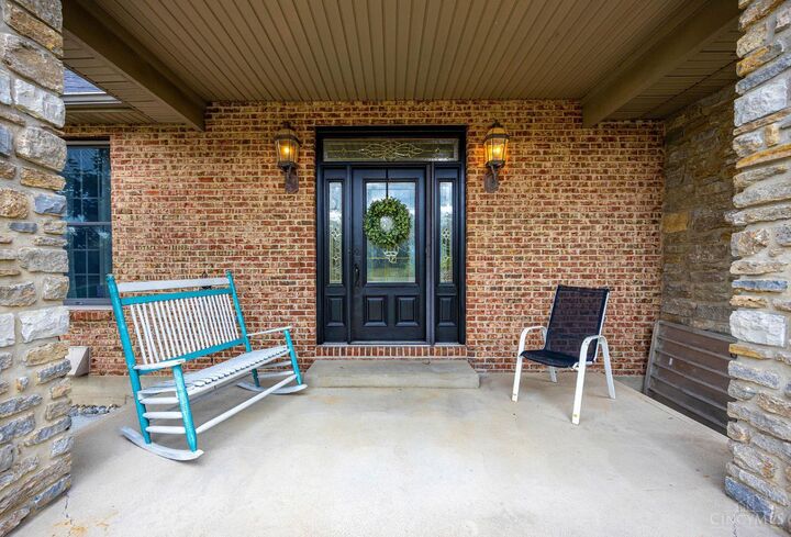 Property Photo:  1614 Hogue Road  OH 45013 