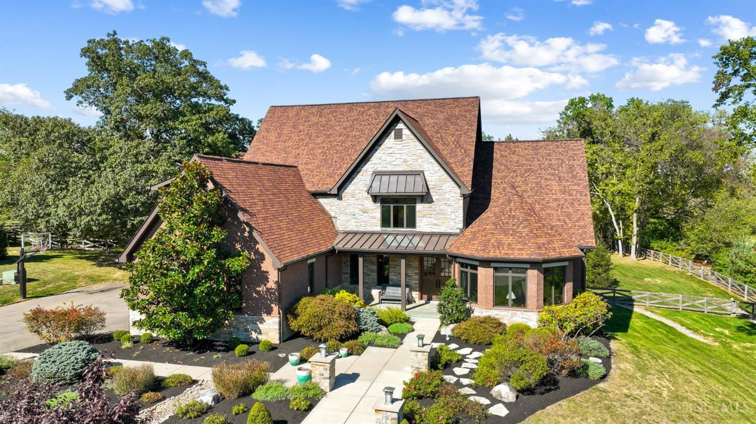 Property Photo: 8102 Kugler Mill Road OH 45243