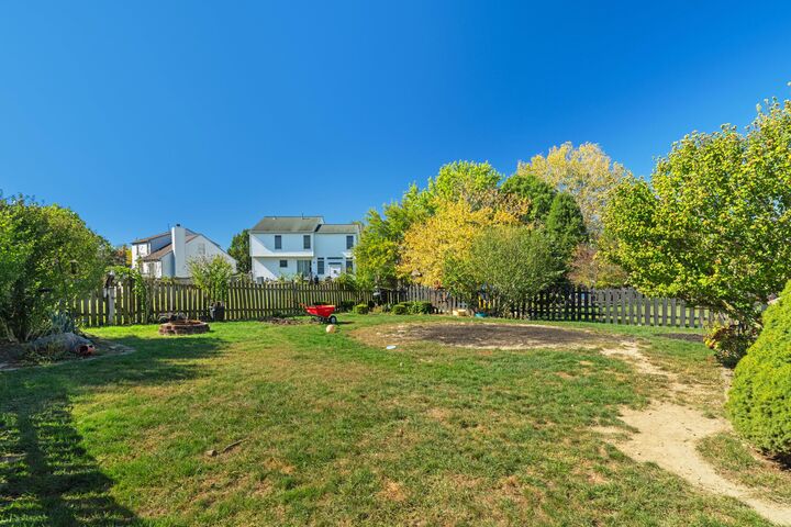 Property Photo: 4451 Sherwill Road OH 43228