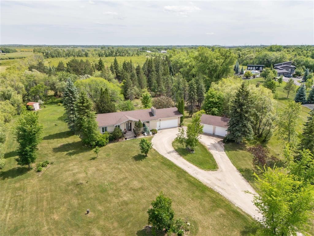 Photo de la propriété: 3835 Rebeck Road MB R2E 1C4