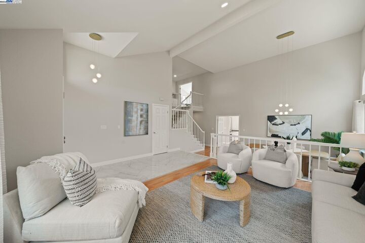 Property Photo: 2450 Euclid Pl CA 94539