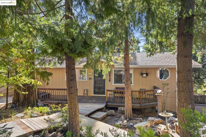 Property Photo: 20735 Lama Teumete Rd CA 95346