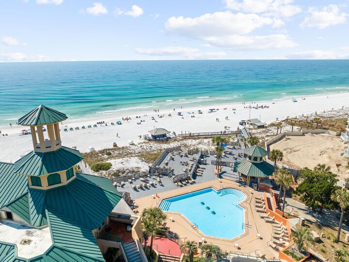 Property Photo:  5246 Tivoli Drive 5246  FL 32550