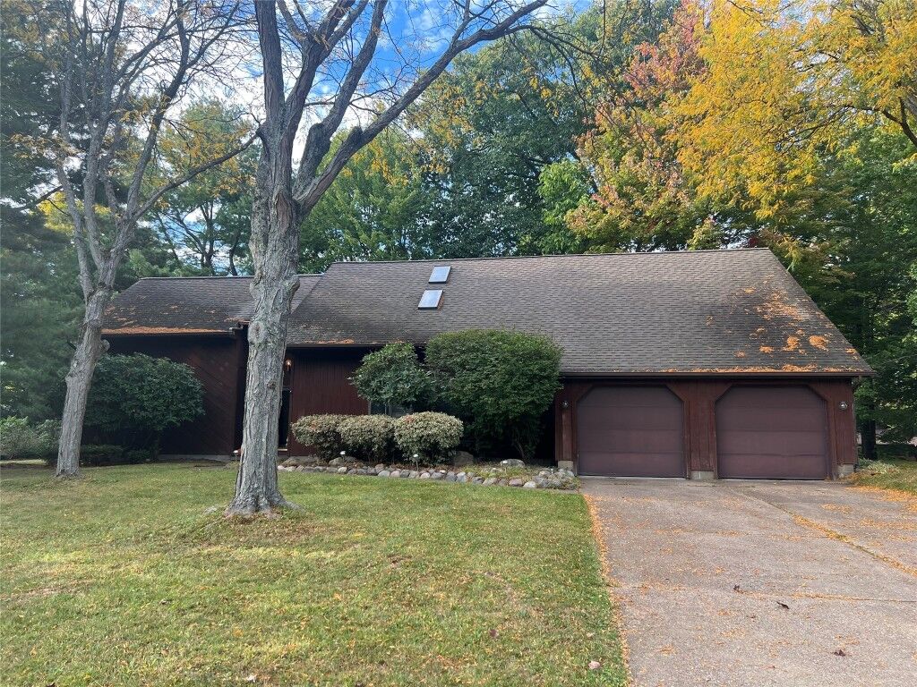 Property Photo:  4256 Neptune Drive  PA 16506 