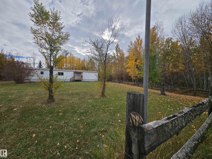 54222 Rge Road 25 46  Rural Lac Ste. Anne County AB T0E 1V0 photo