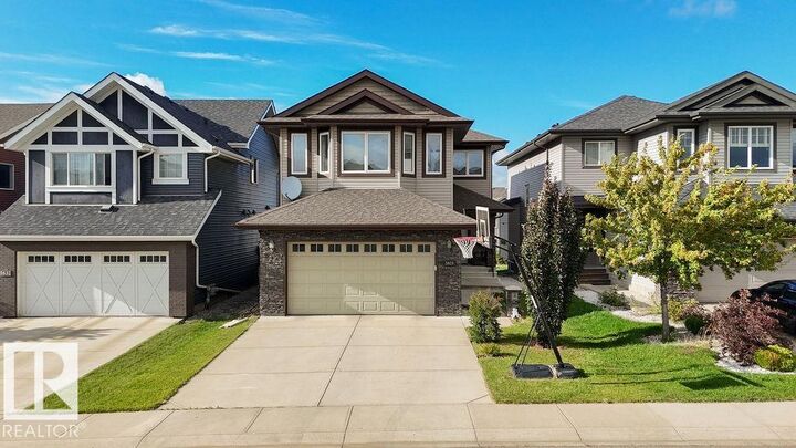5628 19 Avenue SW  Edmonton AB T6X 1T6 photo
