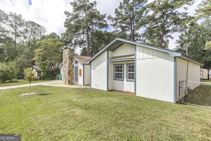 Property Photo: 221 Gilchrist Drive GA 31093
