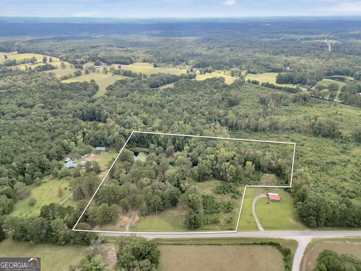 Property Photo: 196 Jackson Lake Inn Road GA 30233