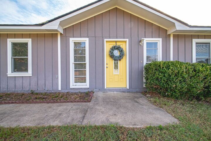 Property Photo: 9 Georgia Avenue AL 36869