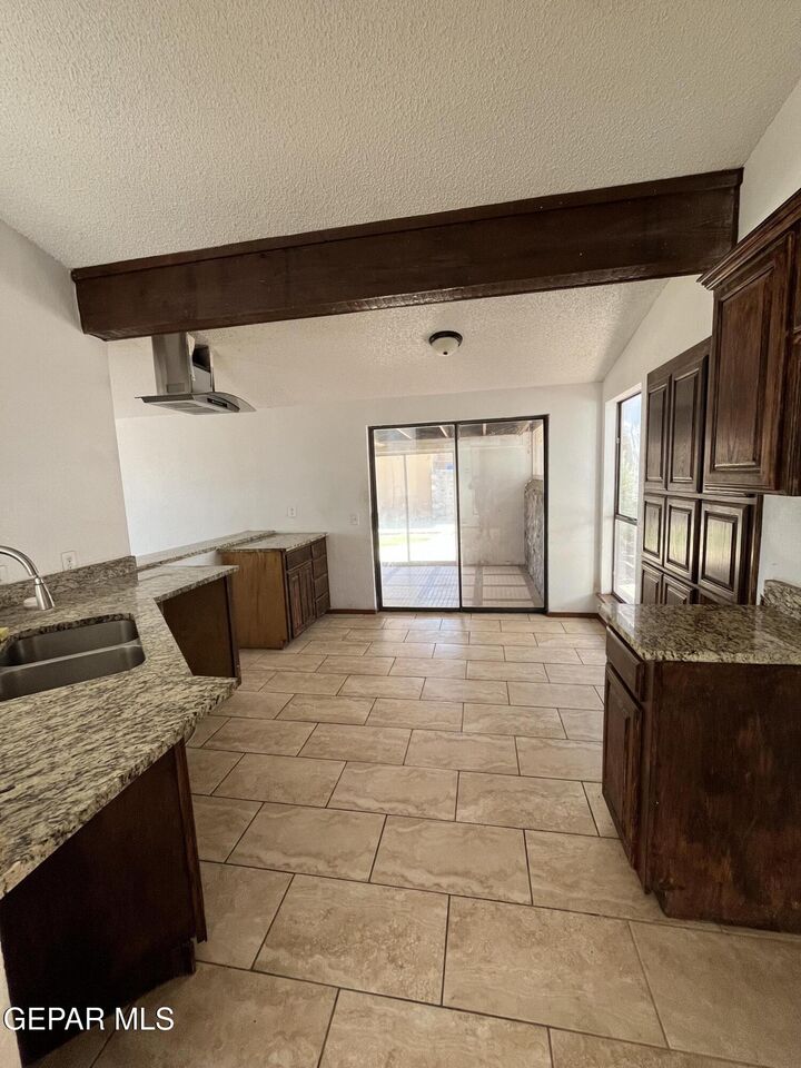 Property Photo: 5862 Oleaster Drive TX 79932