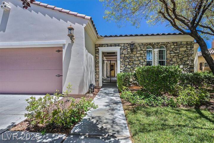 Property Photo: 3255 Birchwood Park Circle NV 89141