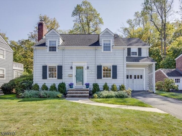 34 Essex Rd  Essex Fells Twp. NJ 07021 photo