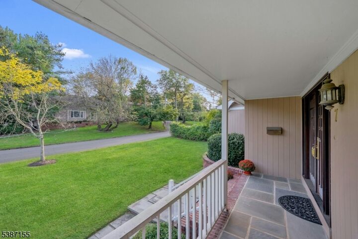 Property Photo: 7 Carleen Ct NJ 07901