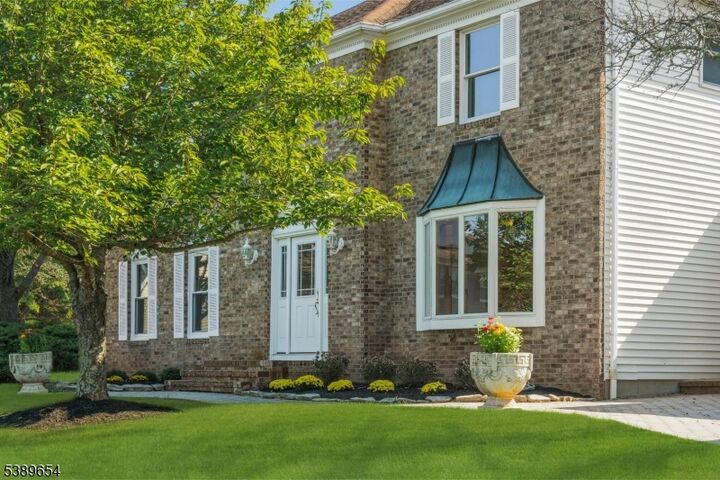 Property Photo: 5 Cray Ct NJ 08844