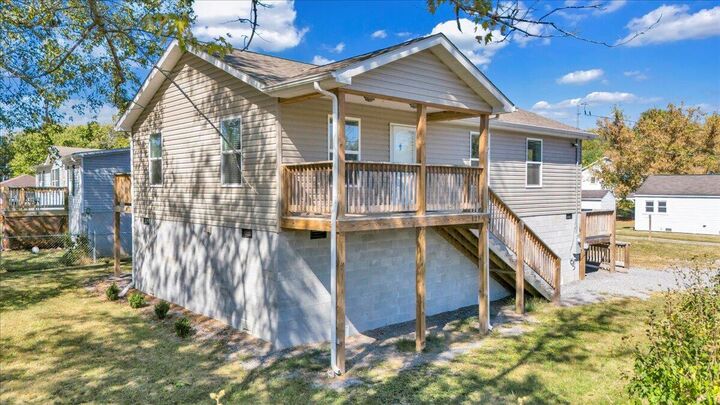 127 Calhoun St  Alderson WV 24910 photo