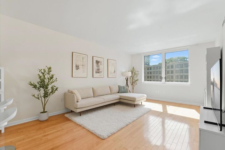 Property Photo: 143 Morgan St 5C NJ 07302