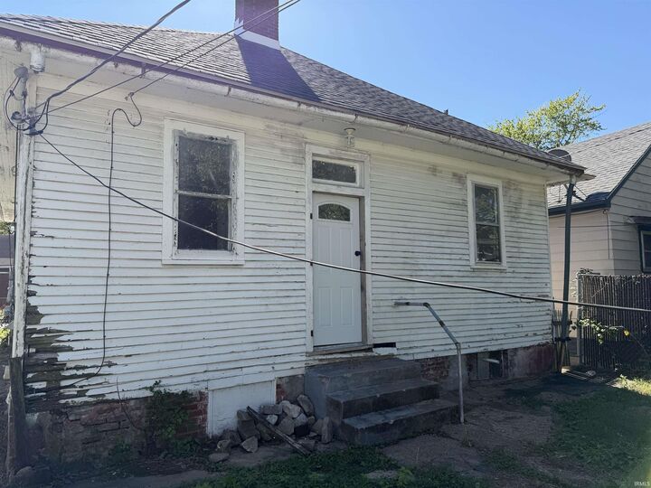 Property Photo:  830 Madison Avenue  IN 47715 