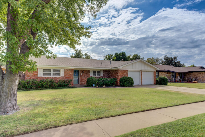 Property Photo: 3023 66th Street TX 79413