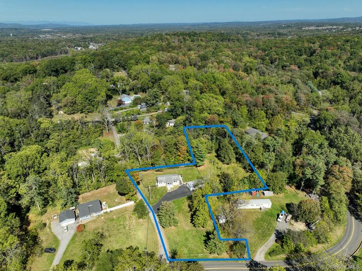 Property Photo:  174 Smithtown Road  NY 12524 
