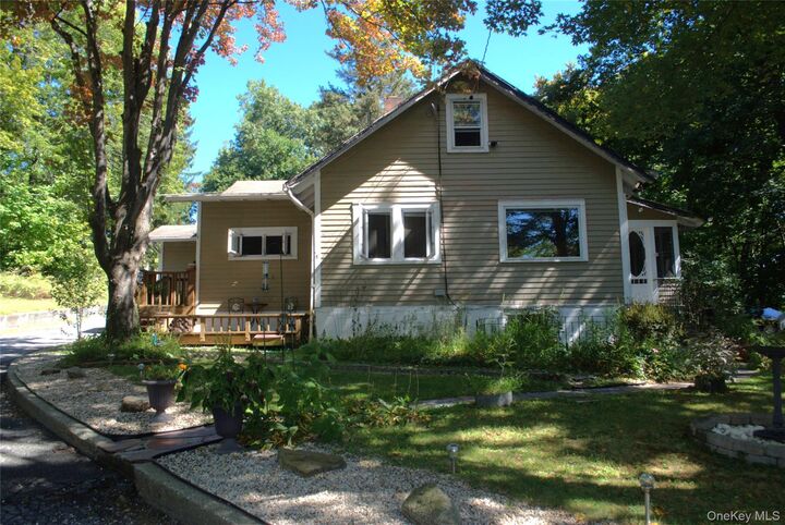 1824 Seabury Place  Peekskill NY 10566 photo