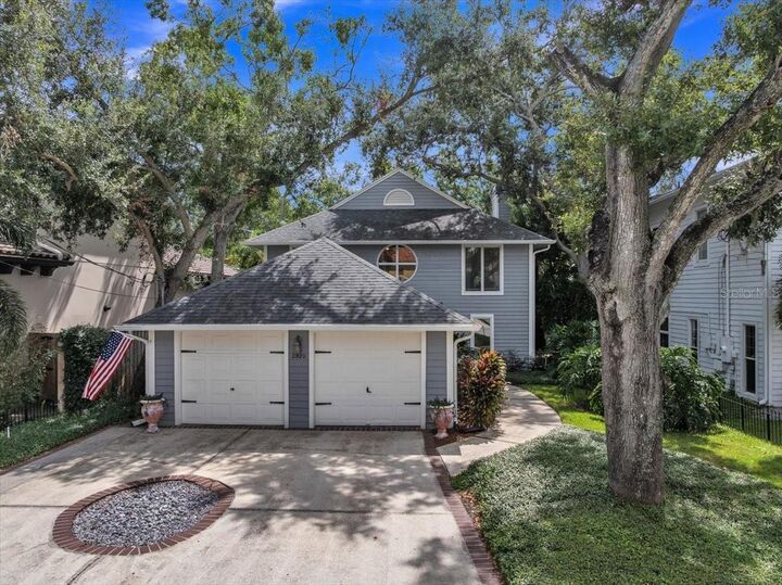 2920 W Knights Avenue  Tampa FL 33611 photo