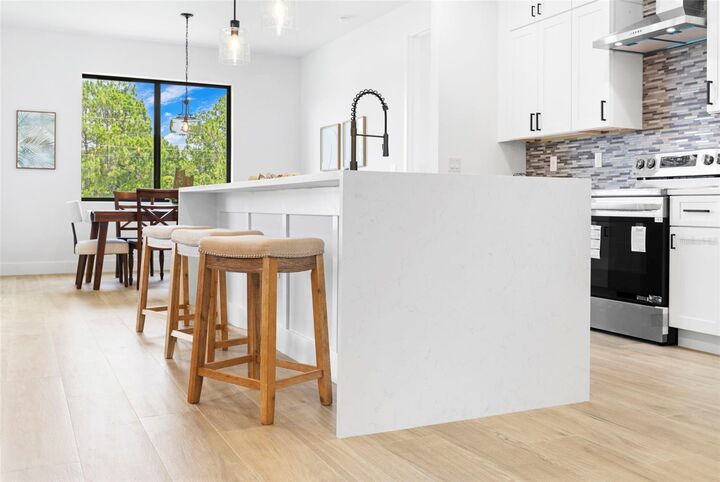 Property Photo:  2990 Hackensack Avenue SE  FL 32909 