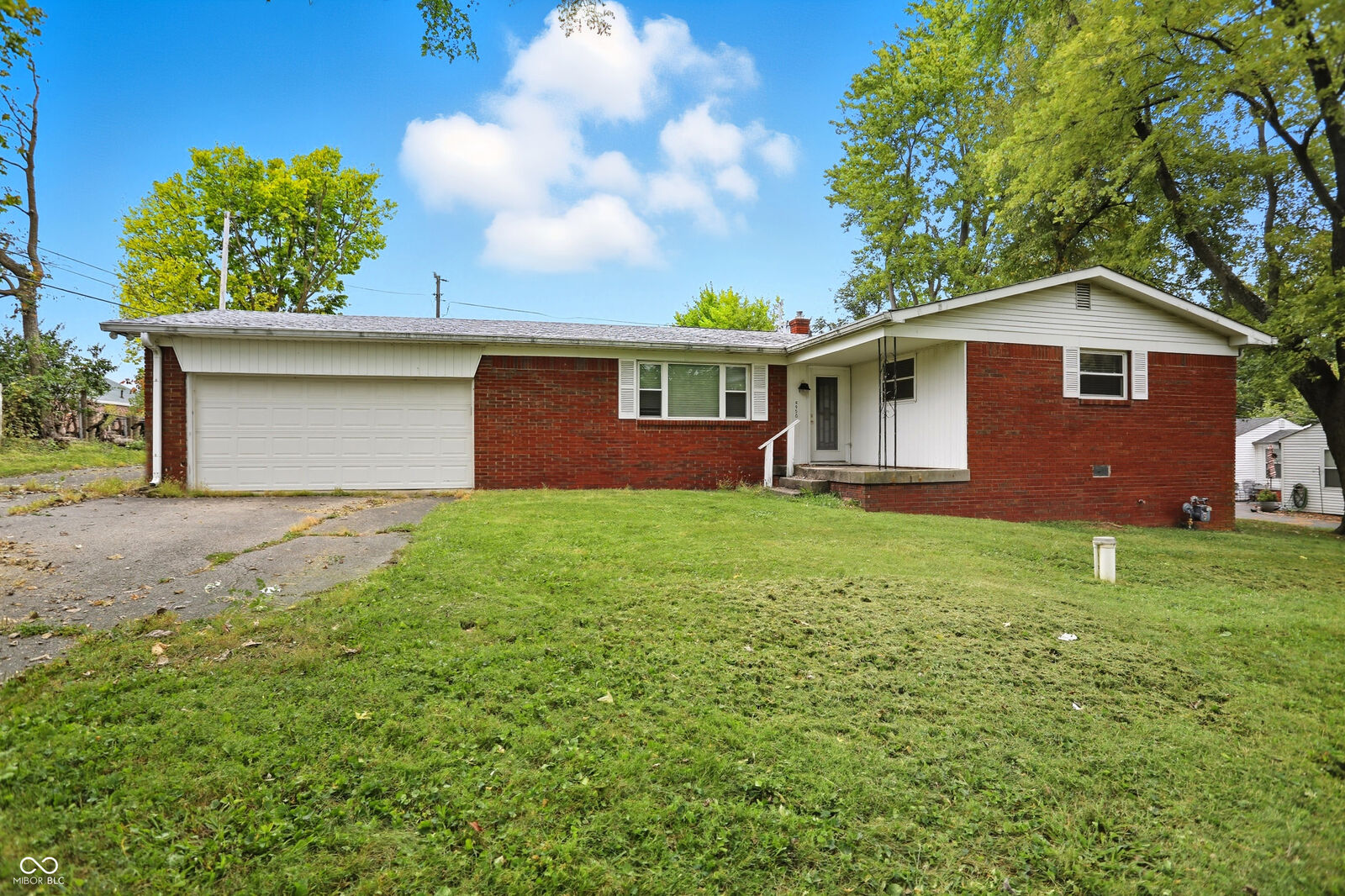 Property Photo:  4950 Walker Street  IN 46143 