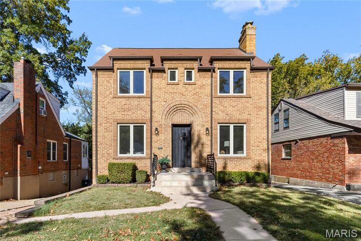7823 Stanford Avenue  St Louis MO 63130 photo