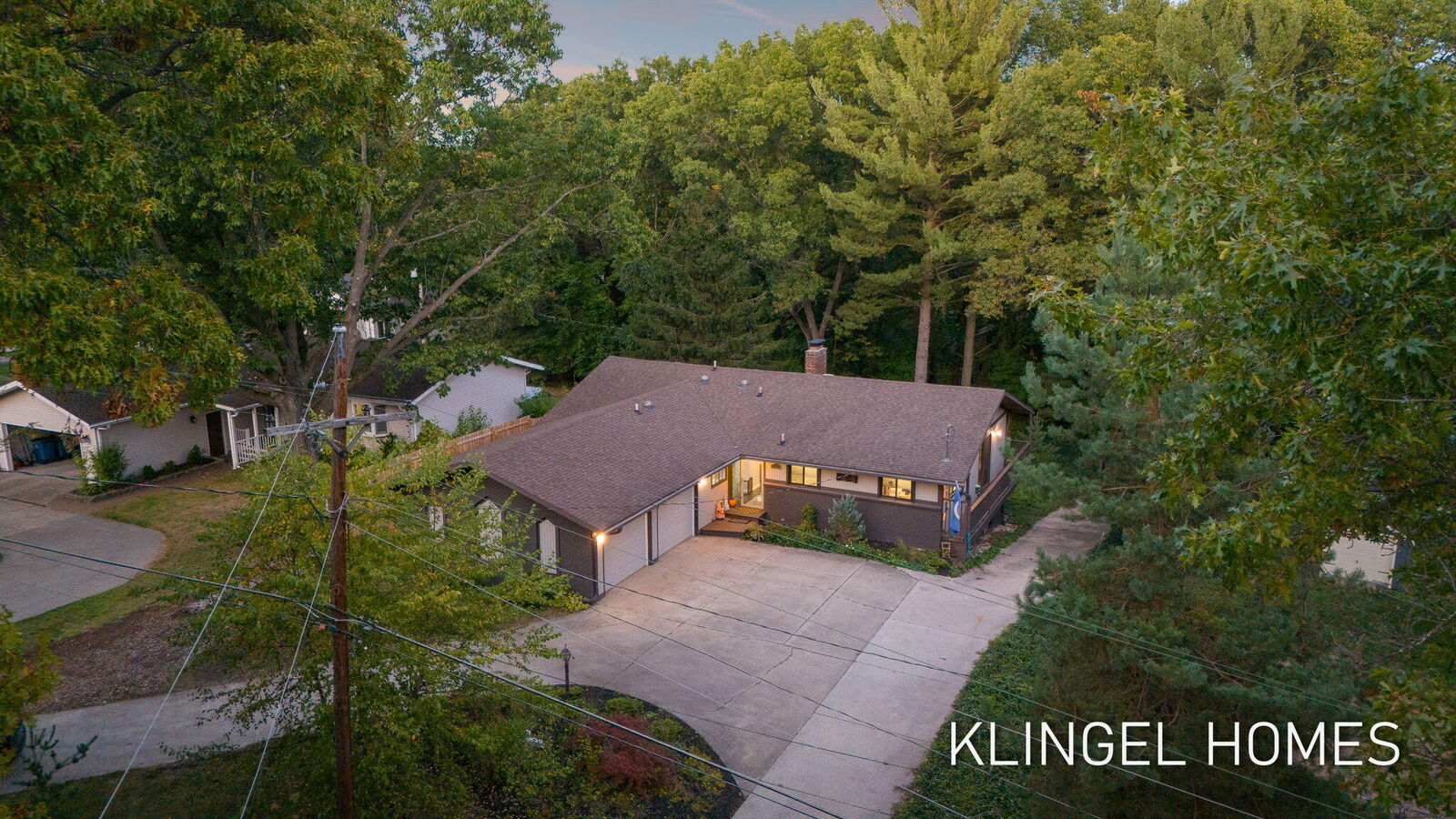 Property Photo: 17982 N Fruitport Road MI 49456