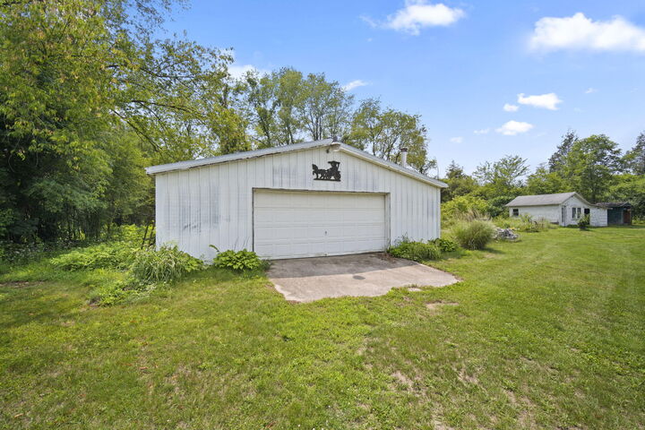 Property Photo: 4715 Brooklyn Road MI 49201