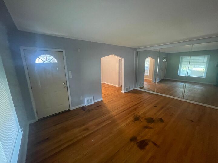 Property Photo:  19412 Sussex Street  MI 48235 