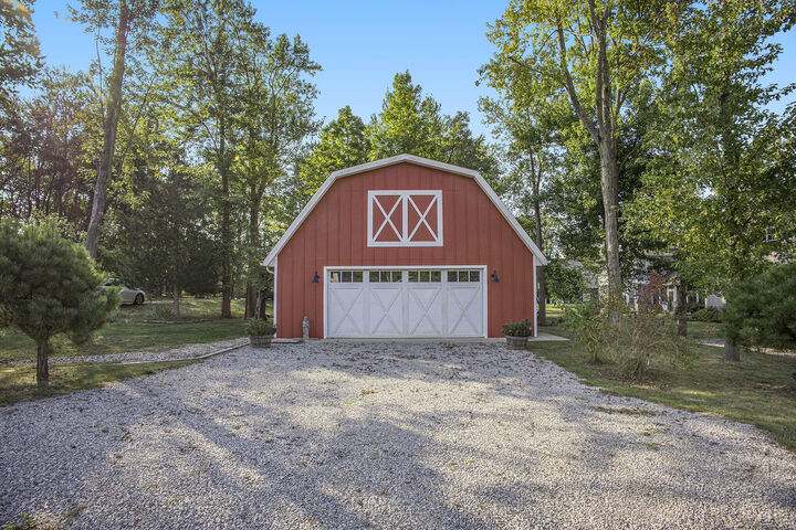 Property Photo:  475 Lakeshore Drive  MI 49090 